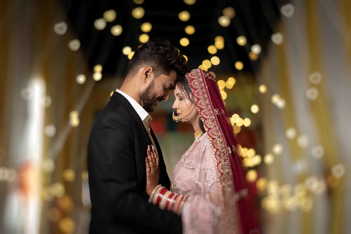 Candid bride groom portraits Asansol